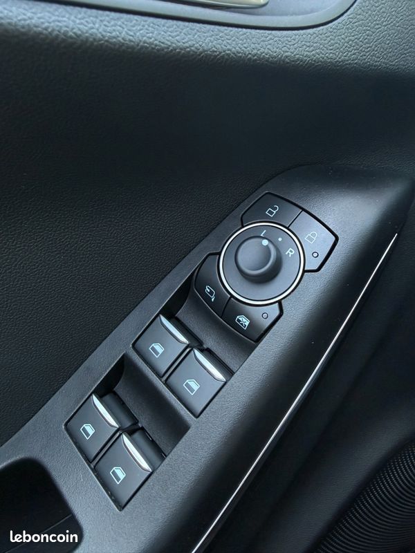 Ford puma 1.0 flexfuel ethanol 125 ch hybrid mhev st-line carplay radar de recul (image 16)