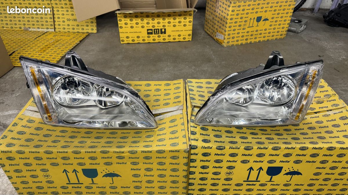 2 phares avant ford focus. Tout neuf (image 1)