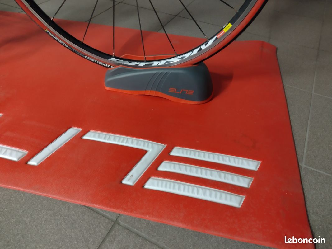Ensemble home trainer + tapis + bloc roue avant ELITE peu utilisé (image 4)