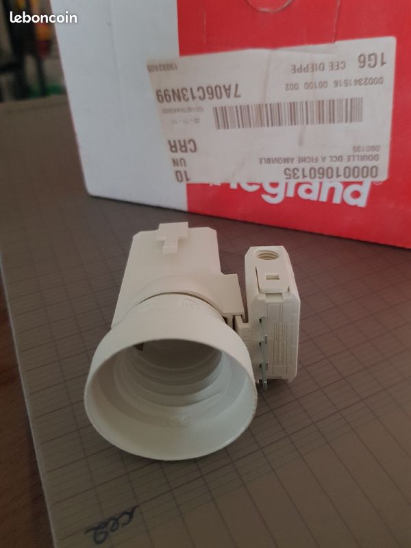 Douille DCL E27 avec fiche 2P+T (image 2)