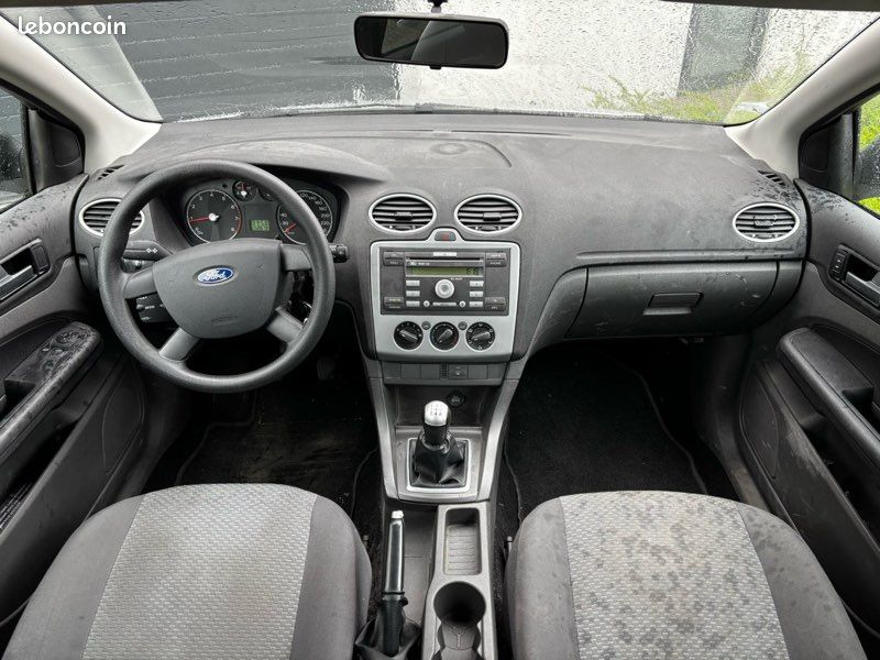 FORD FUCUS SW 1.6 100ch - CLIMATISATION - ENTRETIEN FORD (image 5)