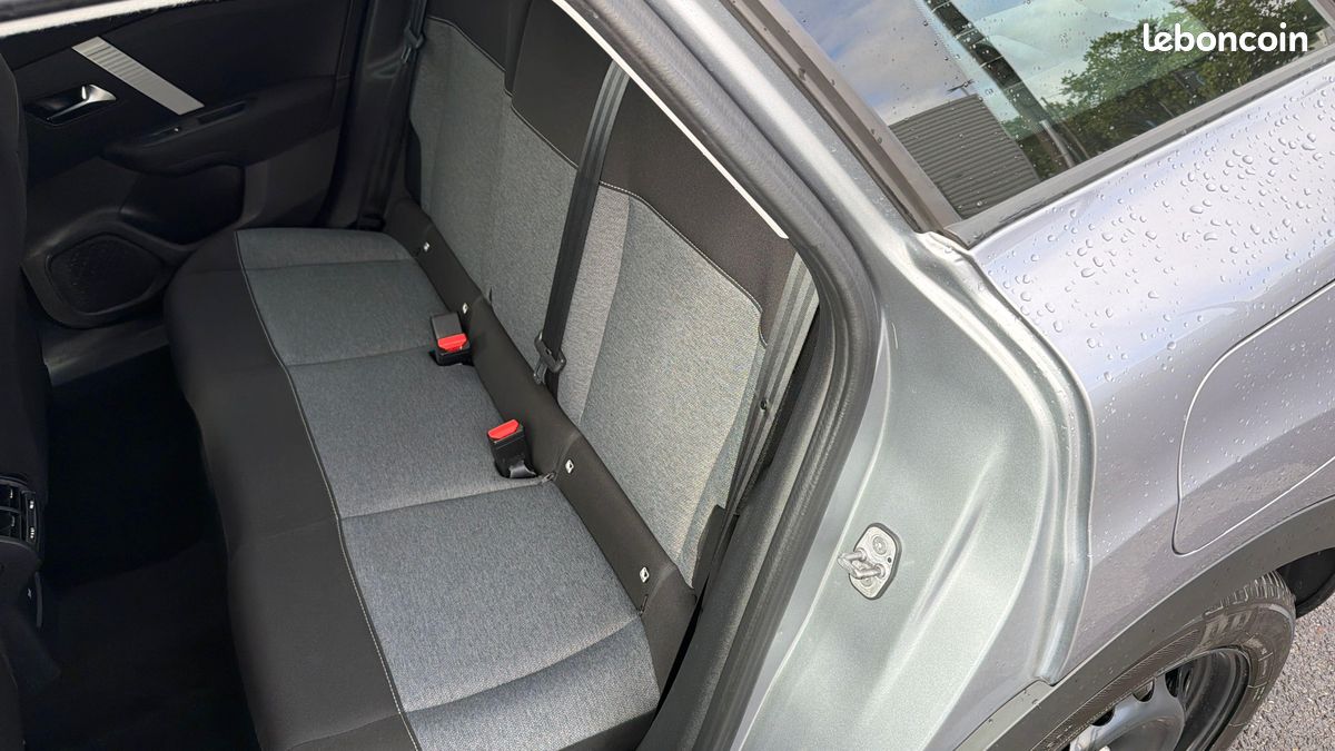CITROEN C4 PureTech 130 S&S EAT8 Feel (image 24)