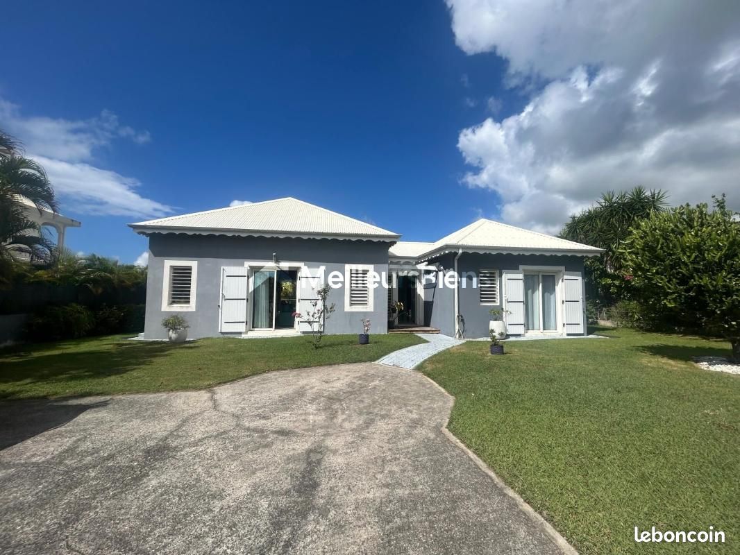 Maison 5 pièces 156 m² · à Sainte-Anne · 156 m² · 629 000 €