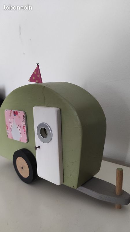 Caravane en bois (image 4)