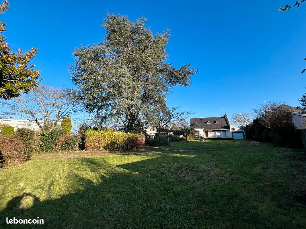 Terrain d’Exception à Vannes – Plateau de la Garenne · 1 540 000 €