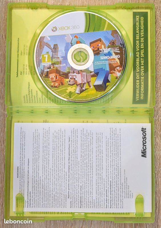 Jeu Minecraft XBOX 360 - Version FR Complète SteelBook - Éditeur Bandai - Très Bon état (TTBE)