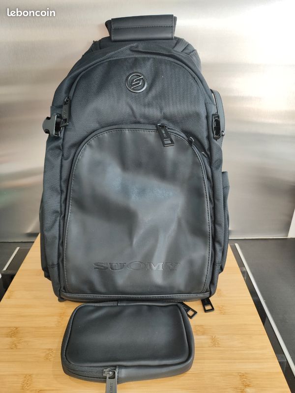 Sac à dos voyage moto et sa sacoche Suomy (image 1)