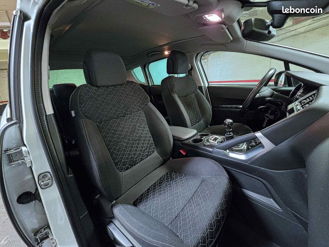 PEUGEOT 3008 I Phase 2 130ch Style BVM6 garantie 12mois (image 20)