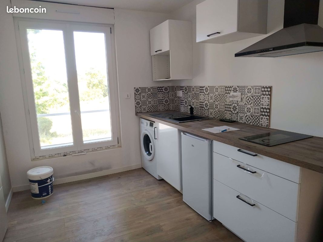 Appartement 1 pièce 32 m² · à Chinon · 32 m² · 385 €