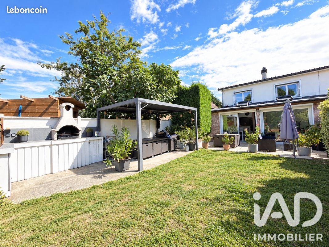Maison 6 pièces 116 m² · à Corbeil-Essonnes · 116 m² · 285 000 €