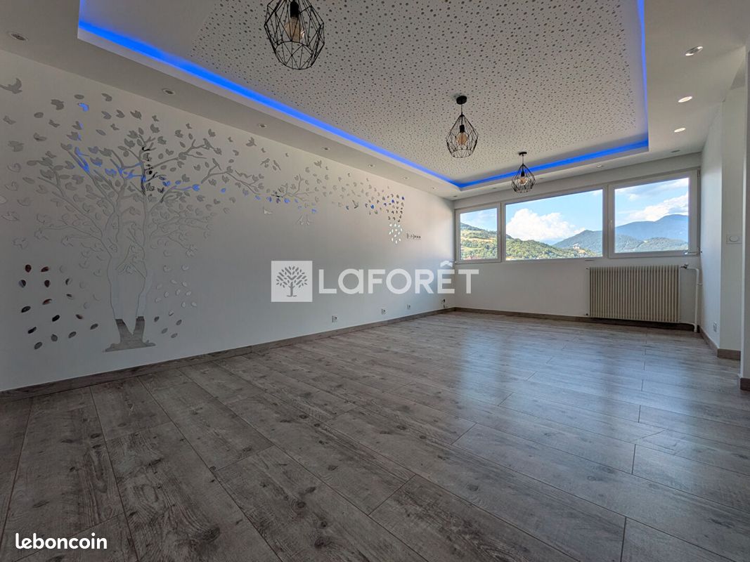 Appartement 5 pièces 108 m² · à Albertville · 108 m² · 1 226 €