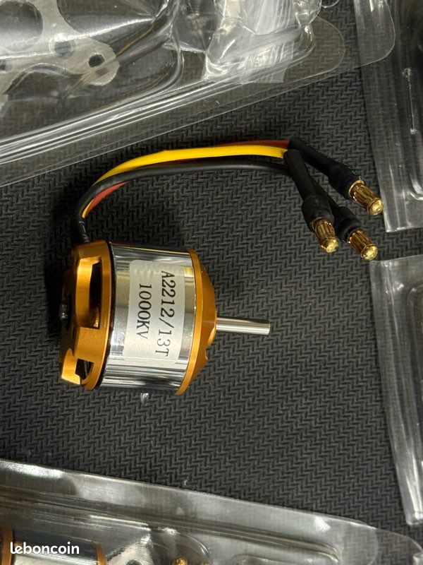Moteur De Drone Brushless A1510 2200KV – Pour Avion RC – Multicolore – Neuf Sous Emballage
