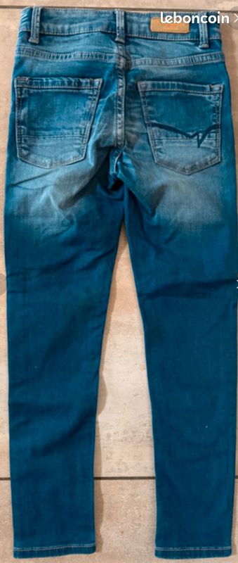 Superbe Jean Vingino Slim fit NEUF - taille 6 ans valeur 60 vendu 25 (image 2)