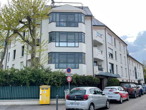 Appartement a louer villeneuve-la-garenne - 3 pièce(s) - 6352 m2 - Surfyn