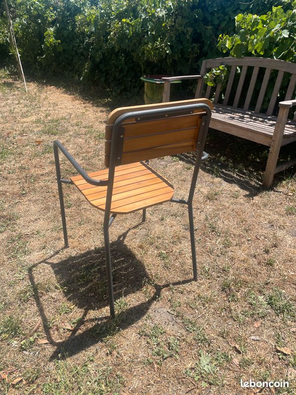 Chaise à accoudoirs en Acacia (image 3)