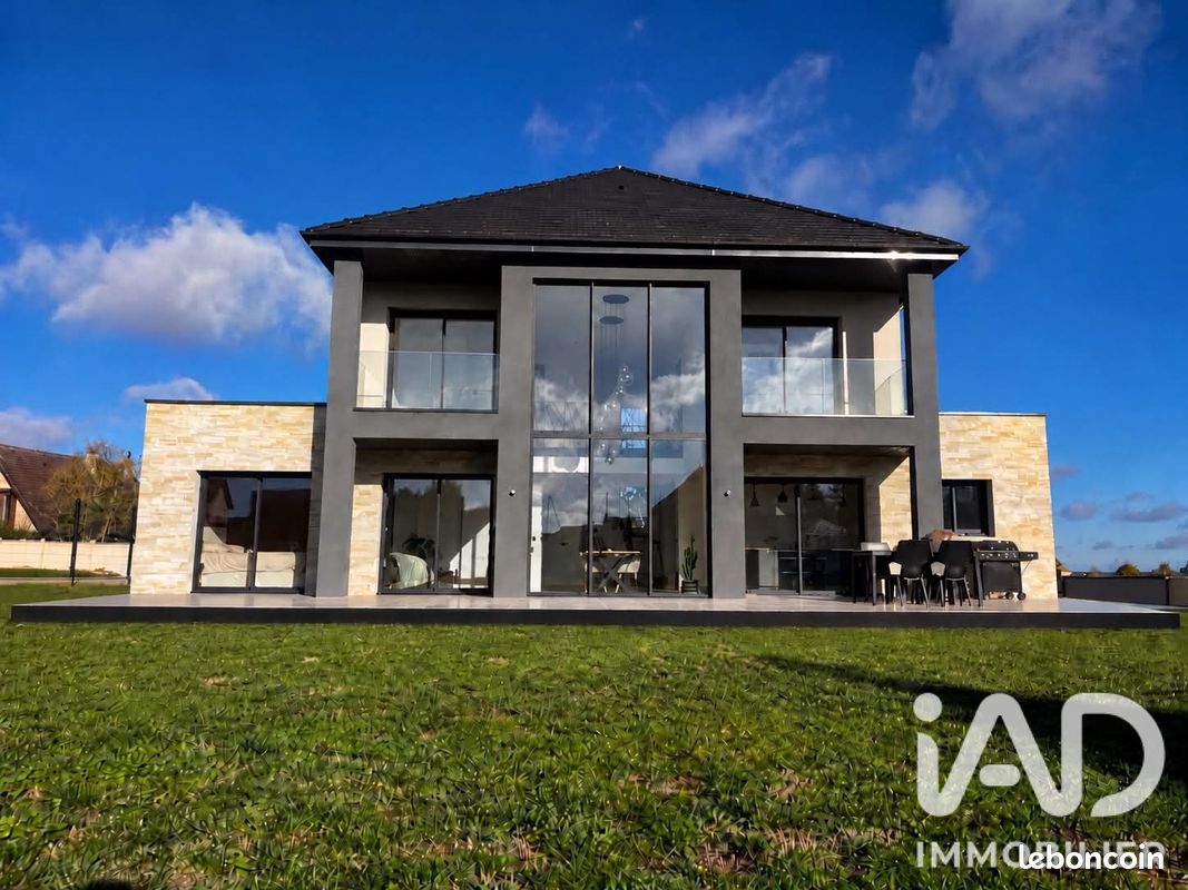 Maison 5 pièces 178 m² · à Reuilly · 178 m² · 419 000 €
