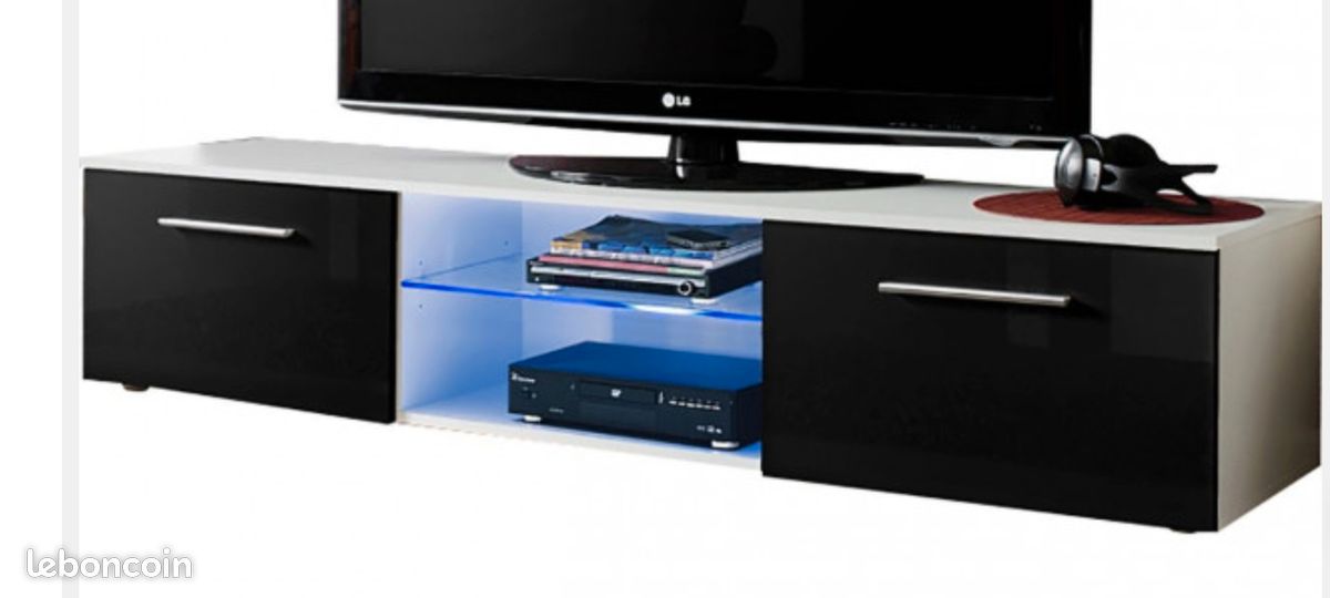 Meuble tv et salle à manger (image 1)