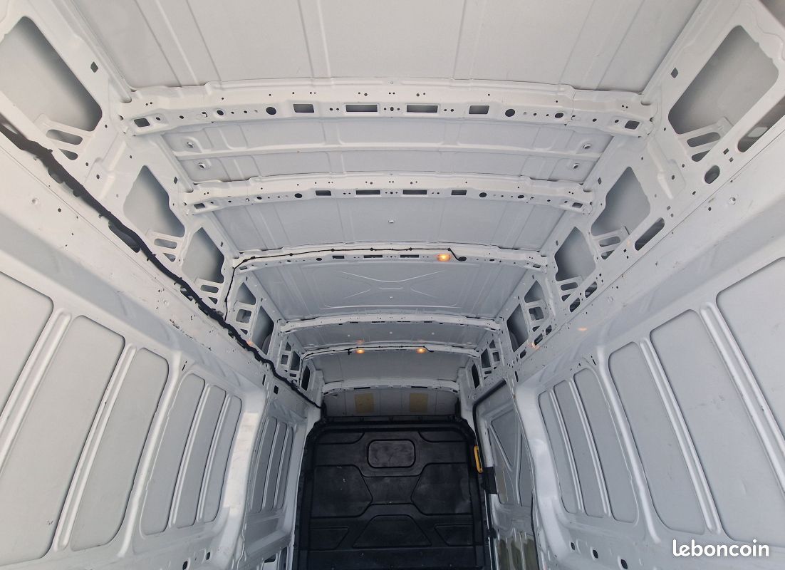 FORD Transit L4H3 2.0 tdci 130 ch TREND BUSINESS (image 23)