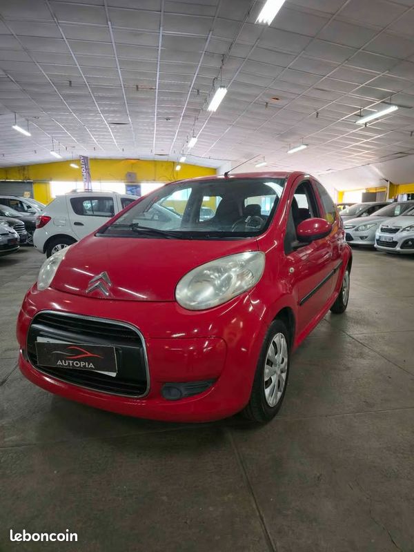 CITROEN C1.0 vti 68 Ch , finition confort bv5 TBE. 4cv, 5 portes, (image 5)