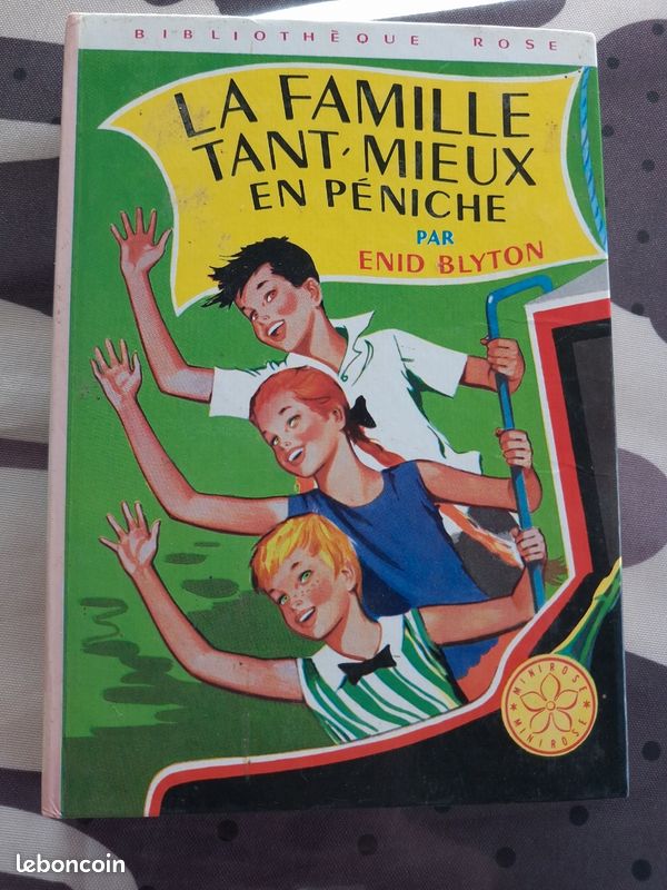 La famille Tant Mieux en péniche (image 1)