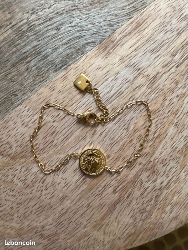Bracelets en aciers doré (image 1)