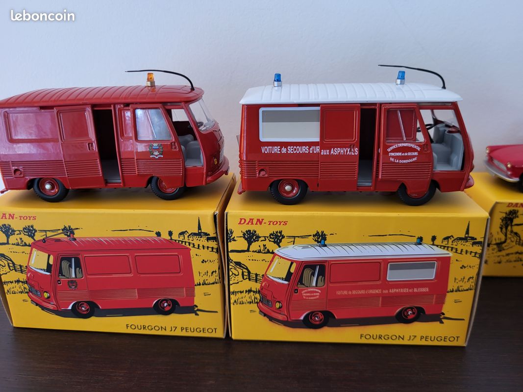 DAN TOYS 107 : fourgon PEUGEOT J7 Casino - neuf en boîte