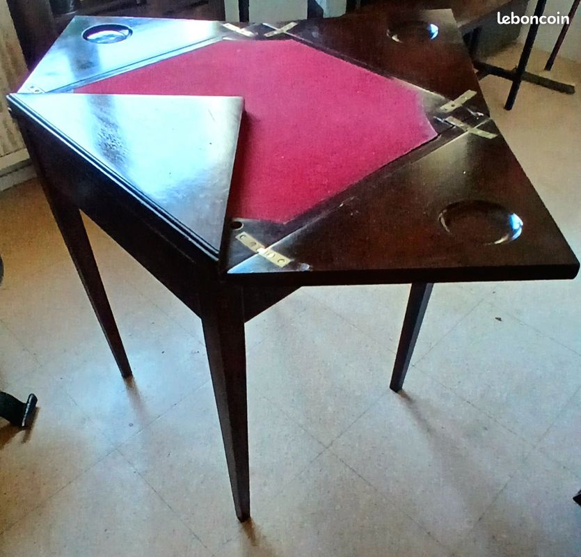 TABLE ANCIENNE Dite "MOUCHOIR" EN ACAJOU (image 2)