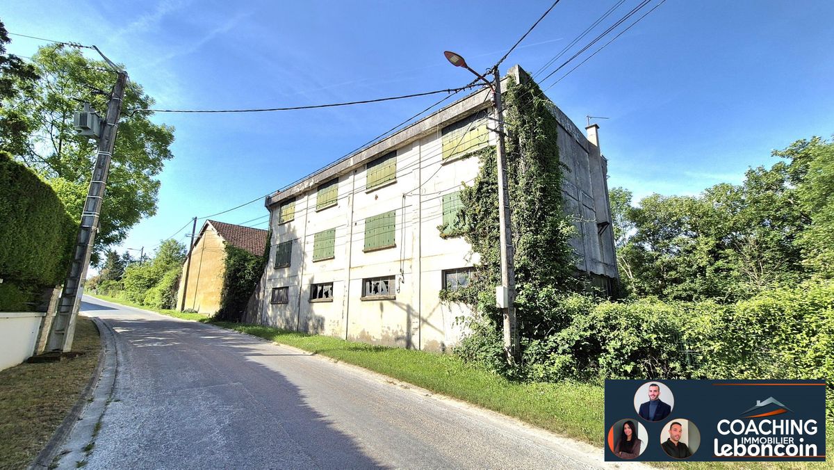 Maison 14 pièces 330 m² · à Vitry-le-François · 330 m² · 99 000 €