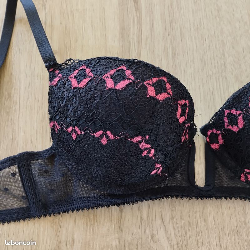 Soutien-gorge noir, effet push-up, taille 85A (image 5)
