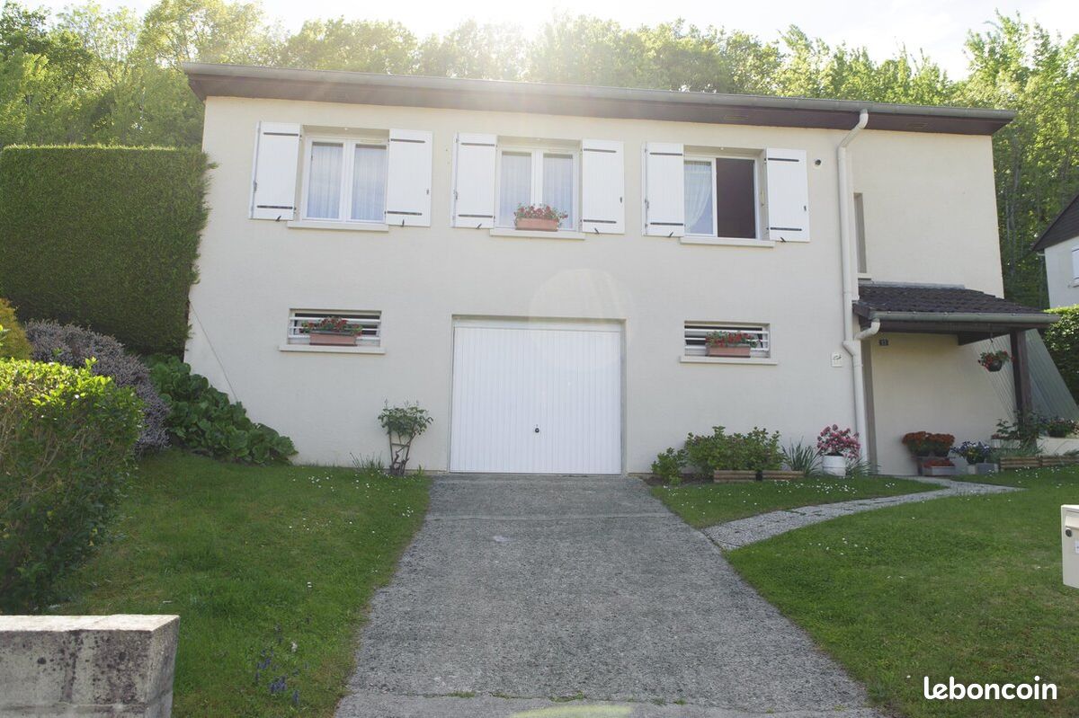 Maison 4 pièces 97 m² · à Les Ayvelles · 97 m² · 818 €