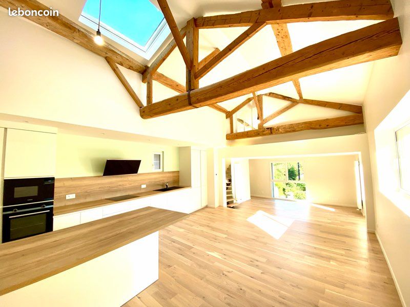 Maison 7 pièces 149 m² · à Saint-Ismier · 149 m² · 700 000 €