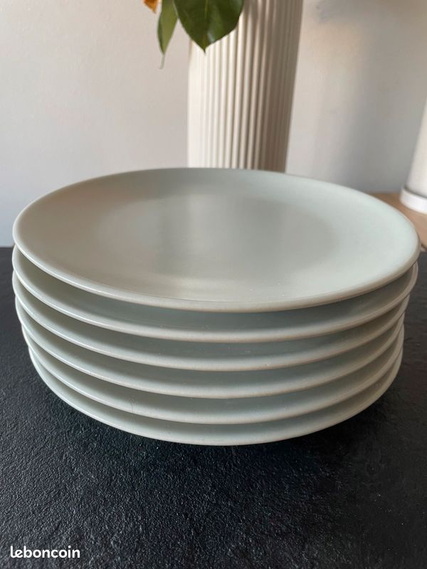 Lot 6 petites assiettes grises IKEA (image 1)