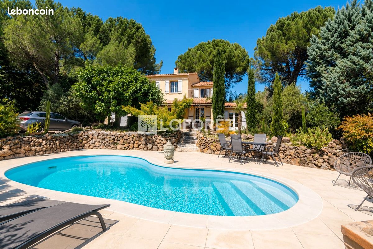 Villa 6 pièces 150 m² (image 1)