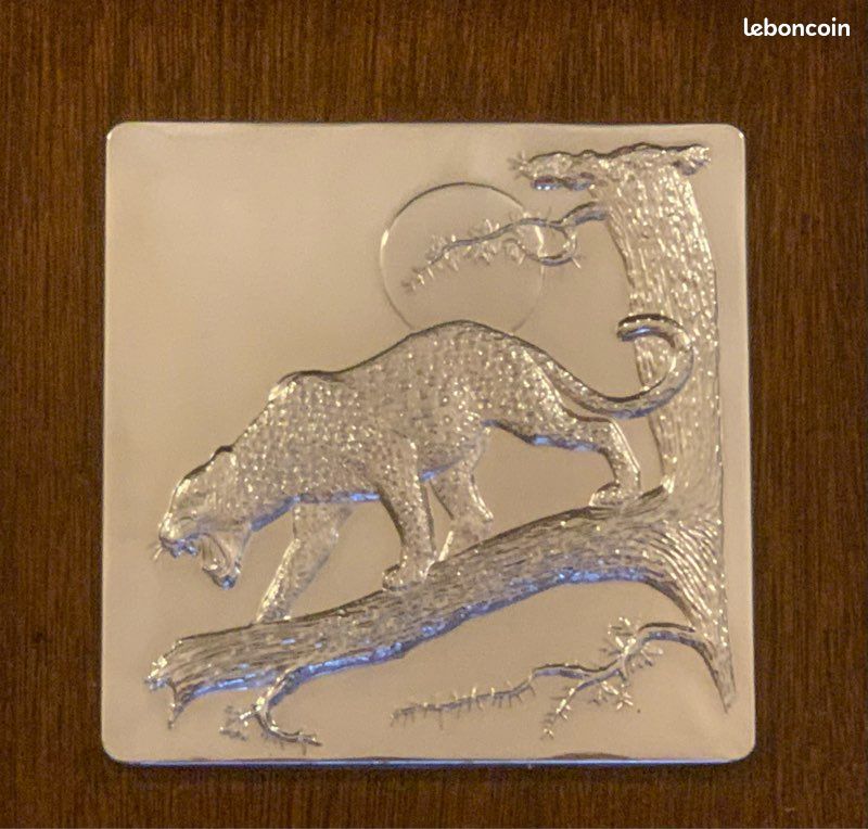 Plaque en argent sculptée Anthony Jones, The lords of the Serengeti (image 1)