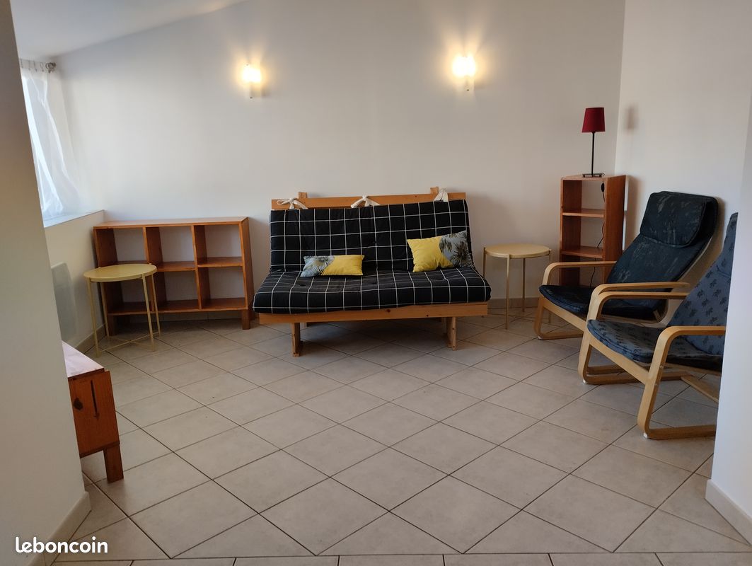 Appartement 2 pièces 47 m² · à Pierrelatte · 47 m² · 700 €