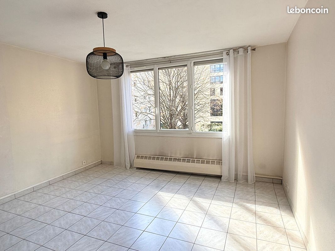 Appartement 1 pièce 27 m² · à Paris · 27 m² · 850 €/mois