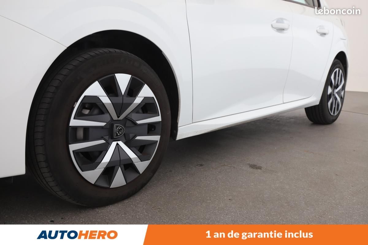 Peugeot 208 1.2 Hybrid Style e-DCS6 100 ch (image 26)