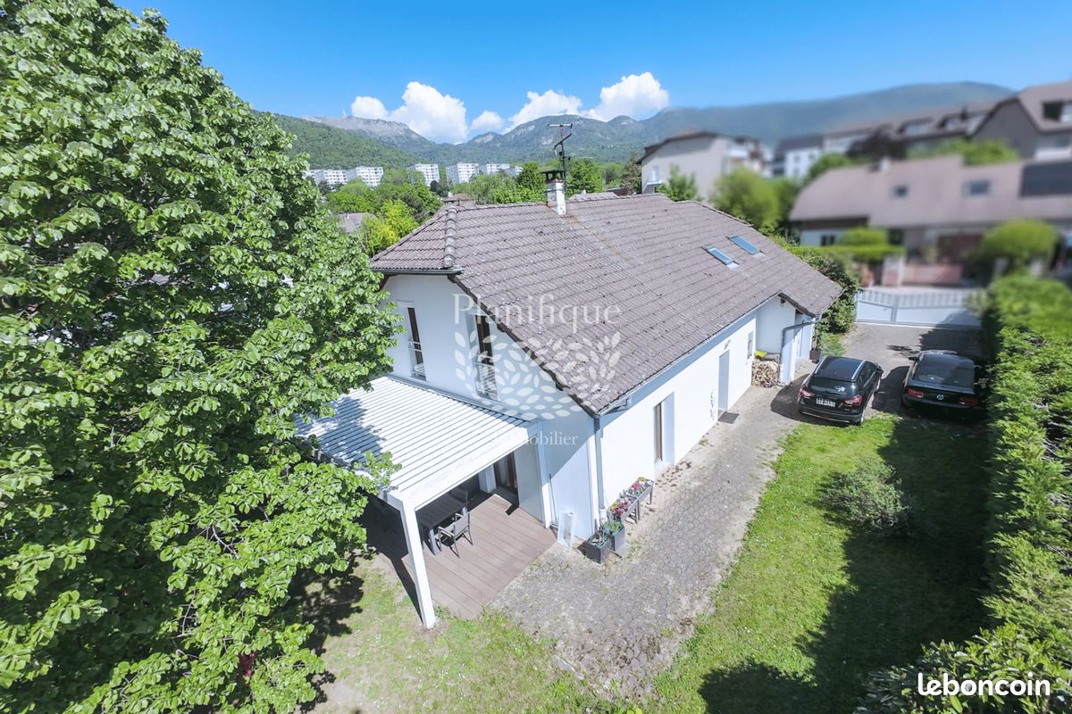 Maison 4 pièces 139 m² · à Gex · 139 m² · 579 000 €