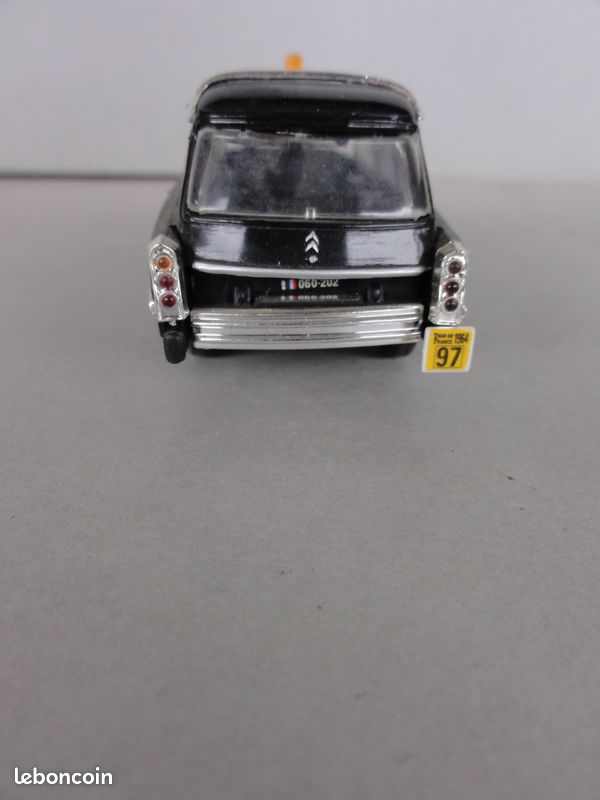 UH et Norev Presse 1/43 - Citroen DS 19 Coach Le Paris Chapron 1959