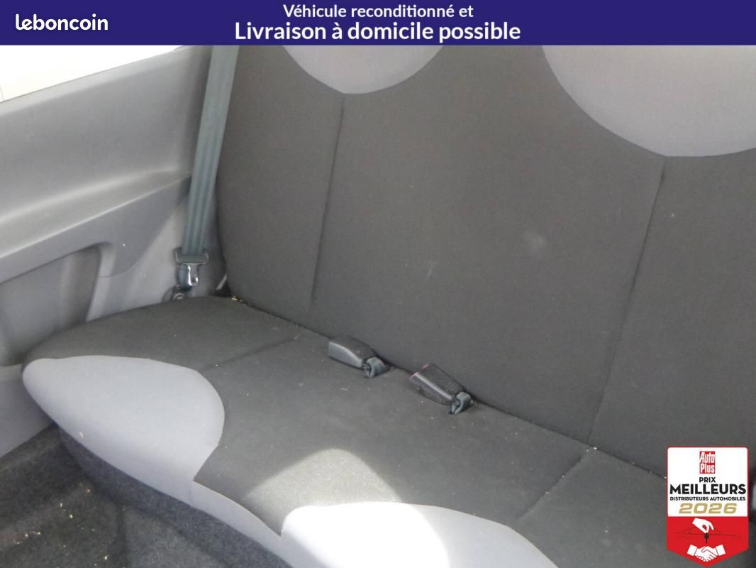 Peugeot 107 1.0e 12V 68ch BLUE LION - Access (image 16)
