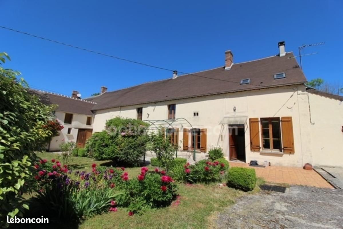 Maison 6 pièces 180 m² · à Longueville · 180 m² · 265 000 €