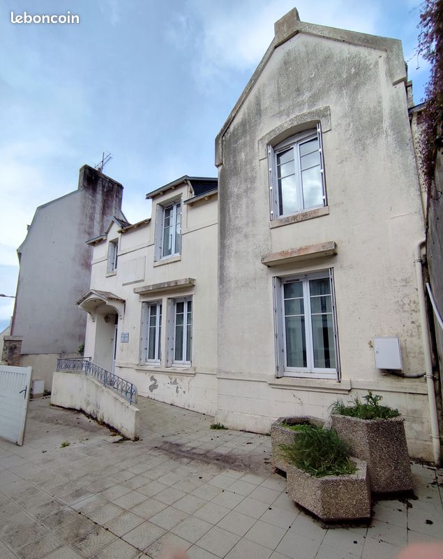 Maison 10 pièces 170 m² · à Douarnenez · 170 m² · 274 300 €