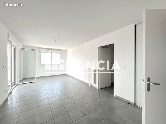 Appartement 3 pièces 64 m² · à Nantes · 64 m² · 817 €