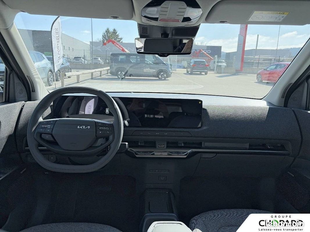 KIA EV2 107,8 kW (147 ch) Autonomie Standard 42.2 kWh Earth (image 12)