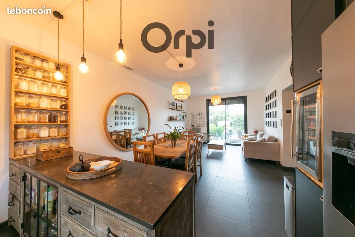 Maison 6 pièces 138 m² · à Saint-Estève · 138 m² · 299 000 €