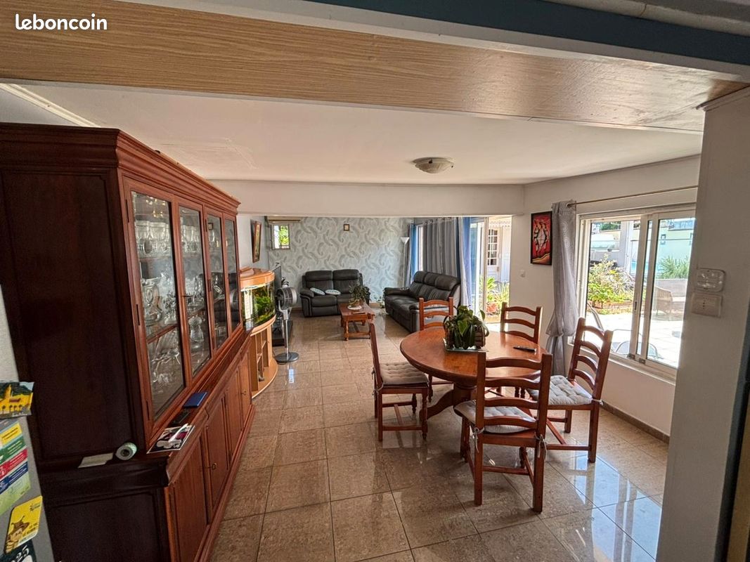 Maison 100 m² · à Saint-André · 100 m² · 180 000 €