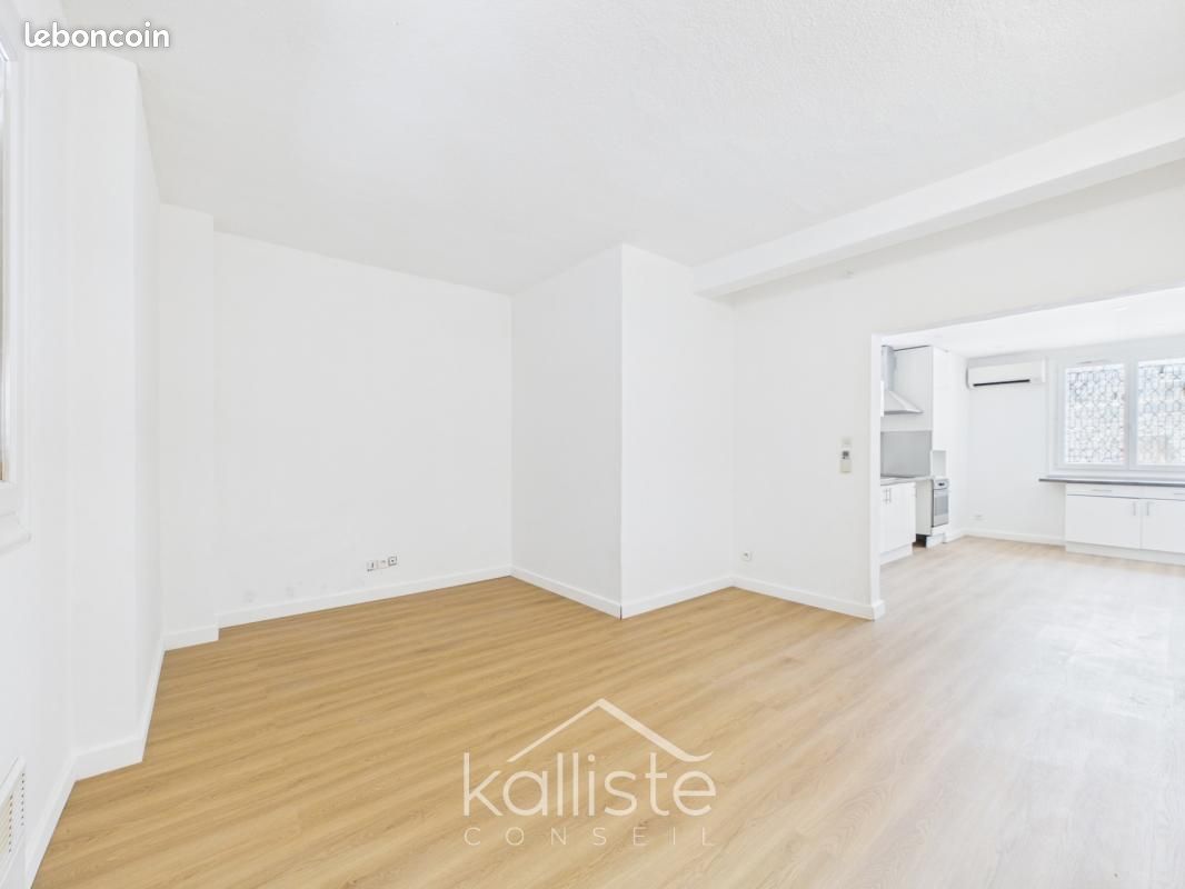 Appartement 3 pièces 56 m² · à Ajaccio · 56 m² · 840 €