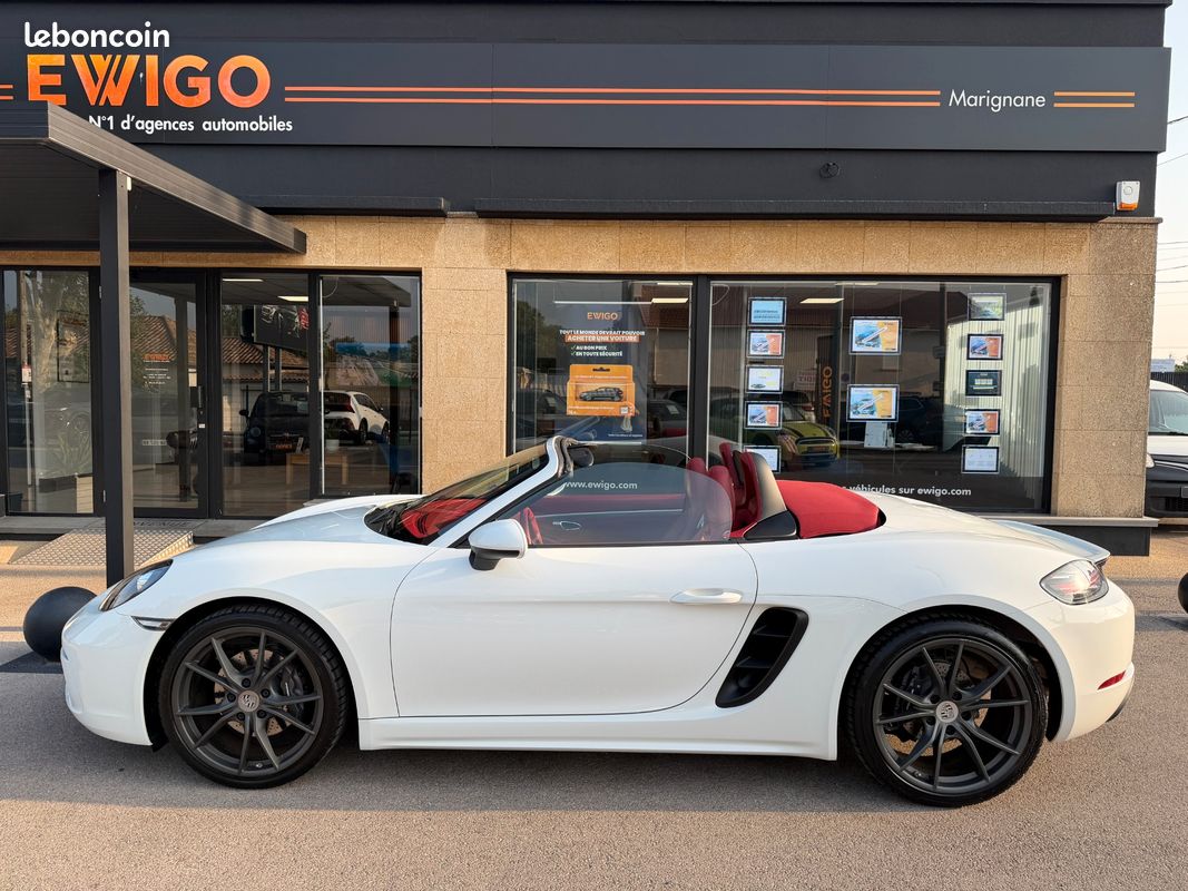 Porsche 718 boxster (982) 2.0 300ch - bvm6 - cuir etendu rouge bordeaux - jantes s 20 pouces - entretiens porsche (image 21)