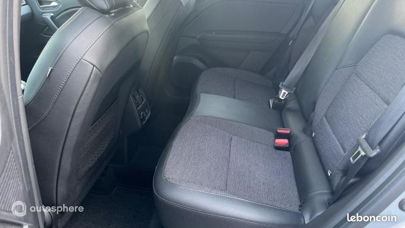Renault Captur 1.6 E-Tech hybride 145ch Rive Gauche (image 15)