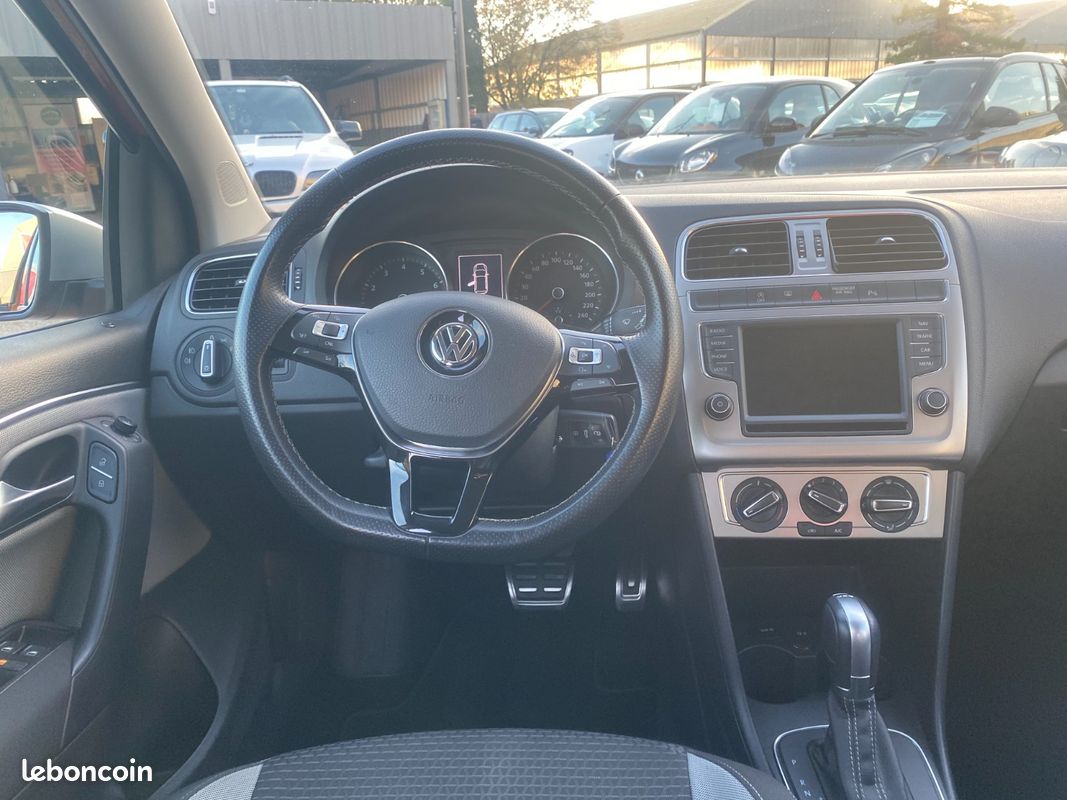 Volkswagen POLO CROSS 1.2 TSI (image 19)